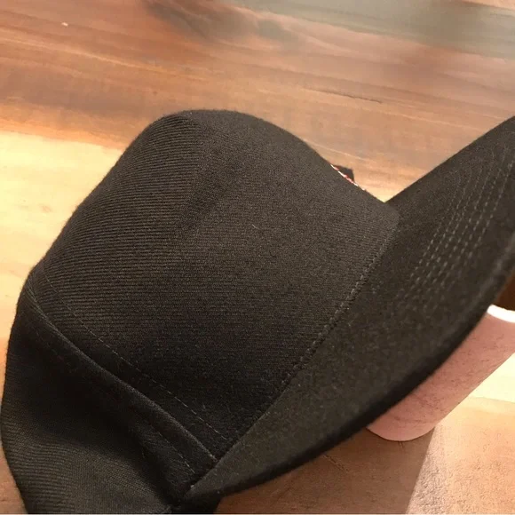 Supreme x Independent Snapback - Picture 7 of 9